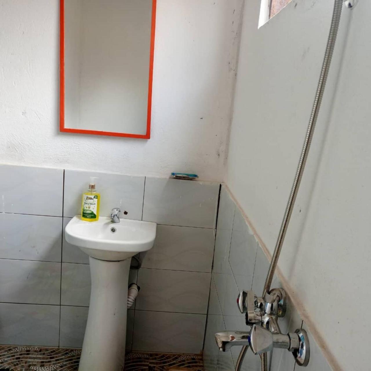 Ruhija Gorilla Guest House Kabale Екстериор снимка